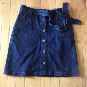 Denim belted skirt